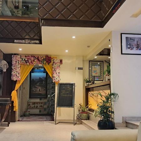 Hotel Opulence Pathankot Ngoại thất bức ảnh