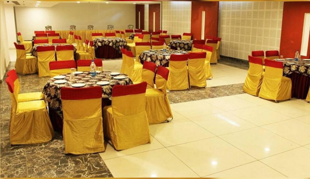Hotel Opulence Pathankot Ngoại thất bức ảnh